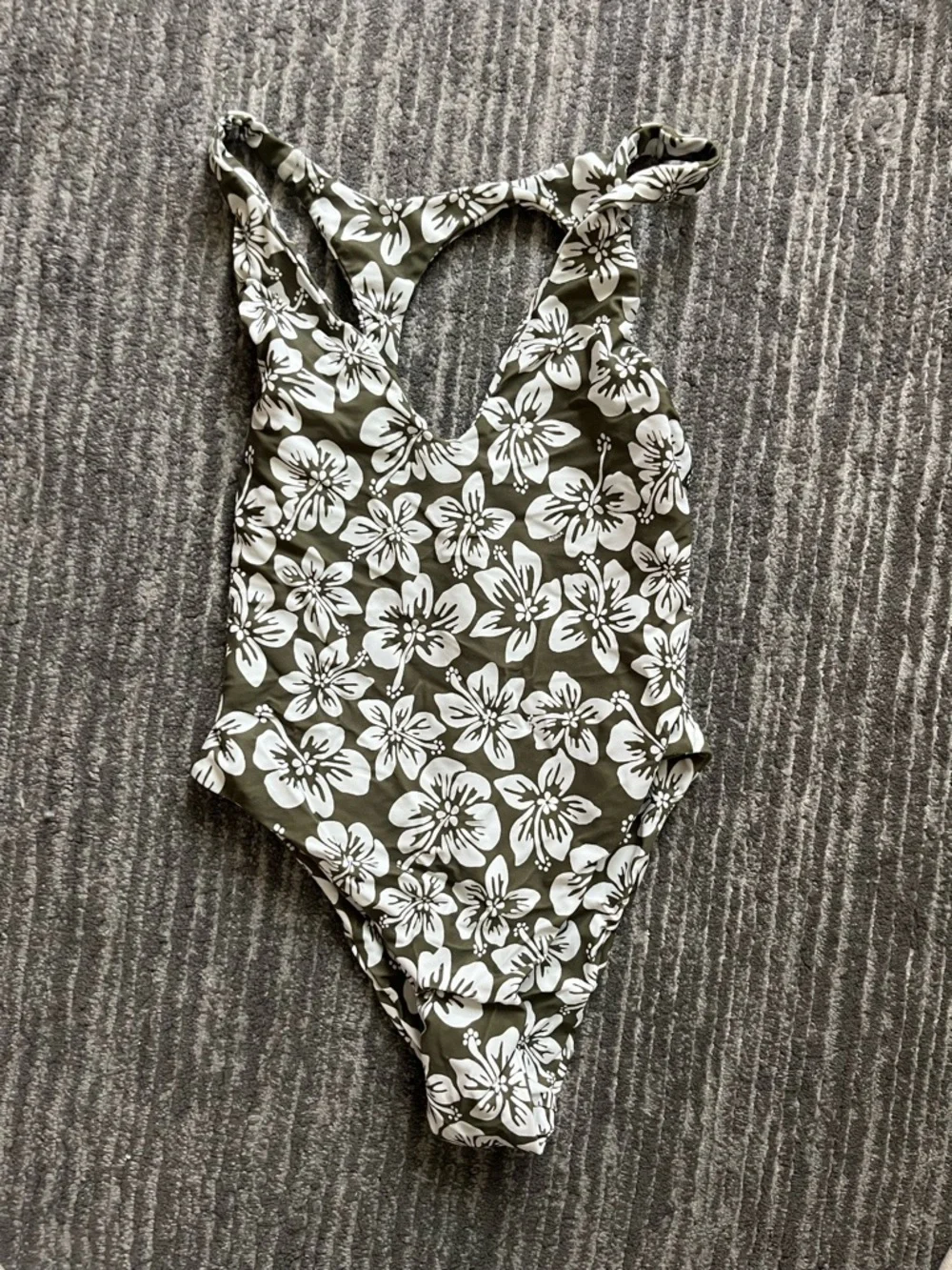 Benoa Swim Sophia One Piece in Green Batik Size M - Picture 1 of 5